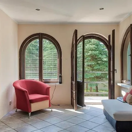 Horská chata Pensjonacik W Zaciszu Nad Jeziorem Z Sauna *